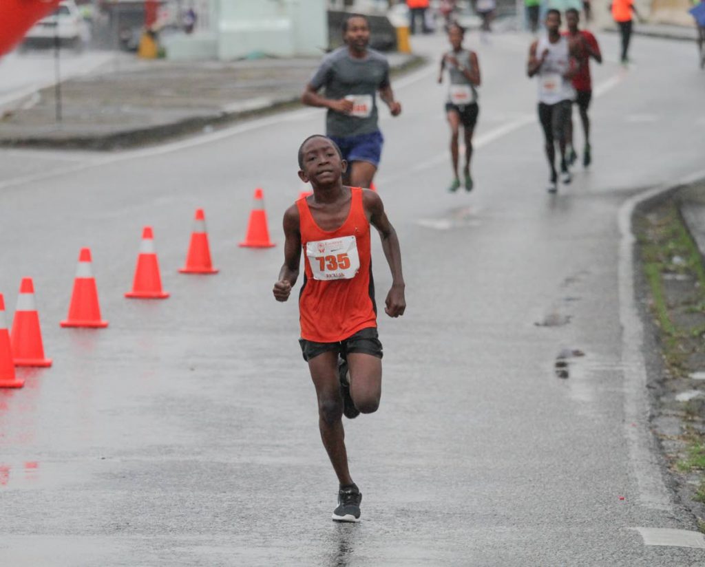 Cox wins third straight Eastern Credit Union 15k