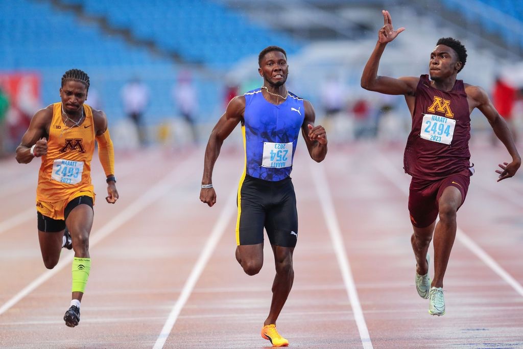 01_richards_decide_200m_400m_world_champs.jpg