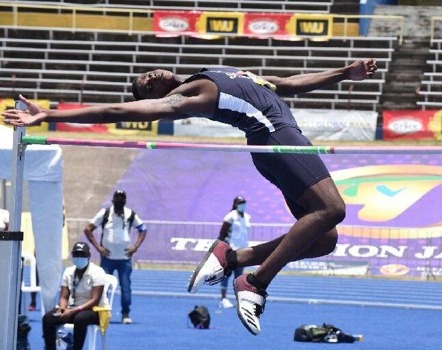 05_charles_breaks_tt_junior_decathlon_record.jpg