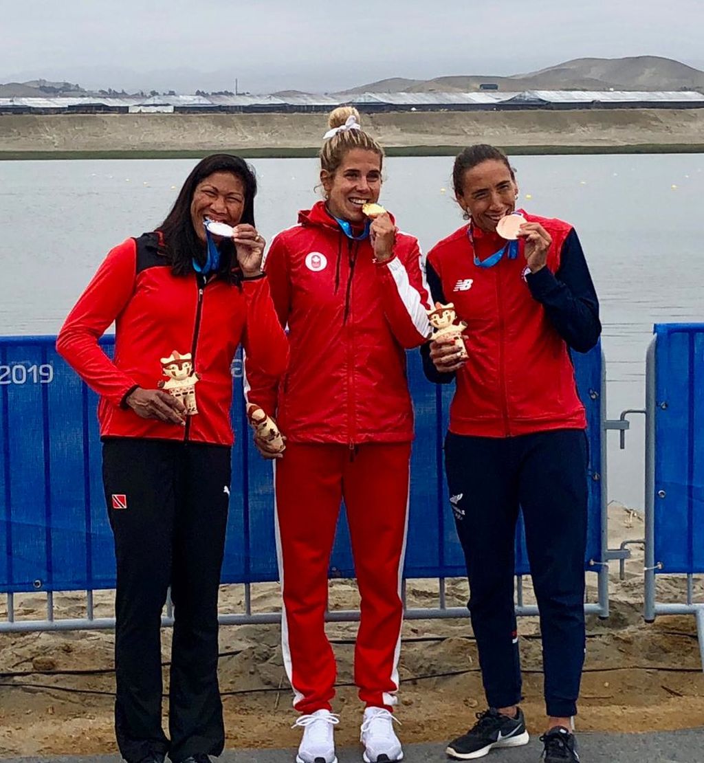 10_richards_chow_4x100_relay_carter_medals.jpg