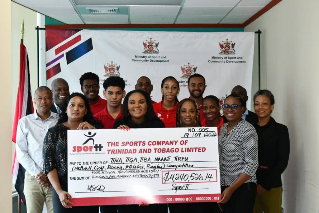 20_sporting_bodies_receive_4m_sport_ministry.jpg
