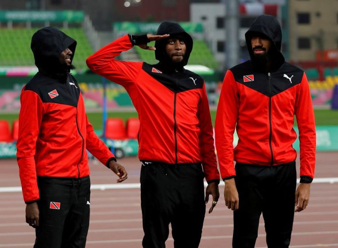 11_campbell_walcott_silver_relay_men_bronze.jpg
