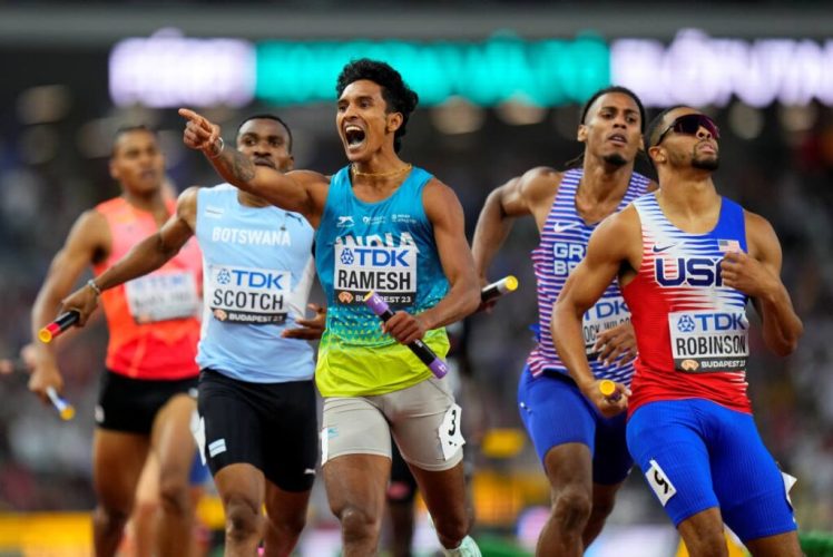 26_4x400_out_no_medals_world_champs.jpg
